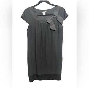 H&M‎ Black Bow Cap Sleeve Slip-On Silky Satin Polyester Shift Dress, Size 6
